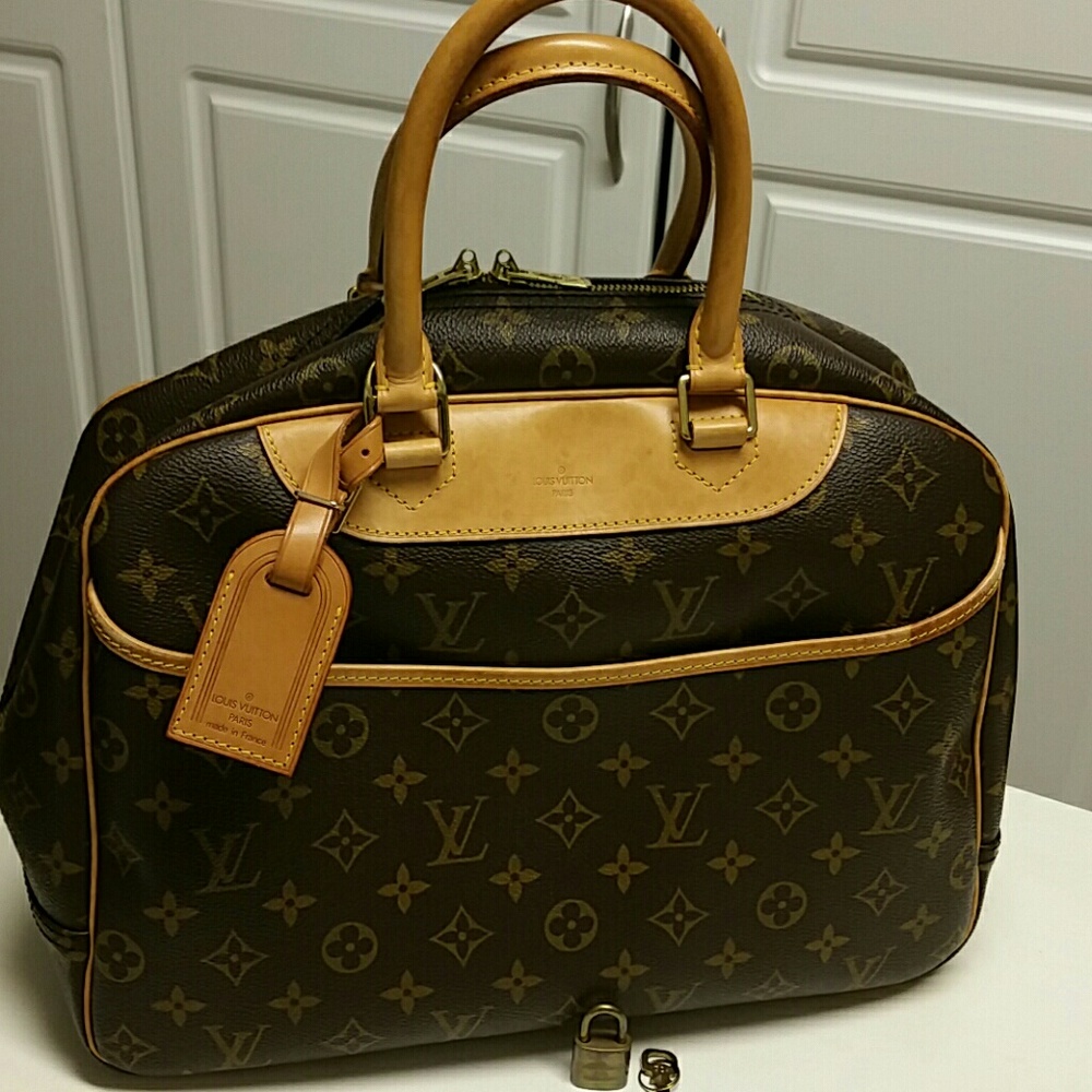 Louis Vuitton Deauville with lock & key, & ID